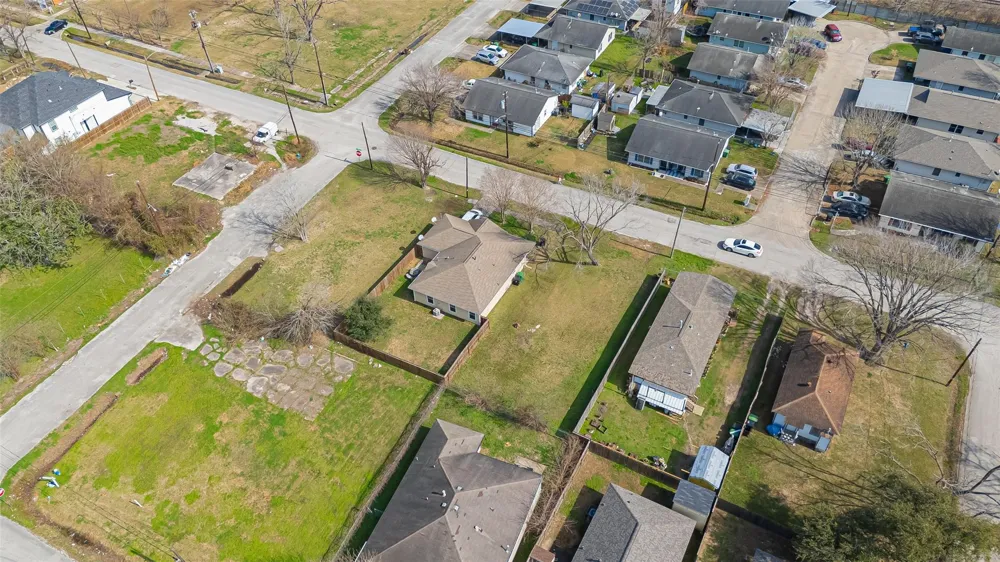 2209 Sakowitz Street Houston, TX 77020