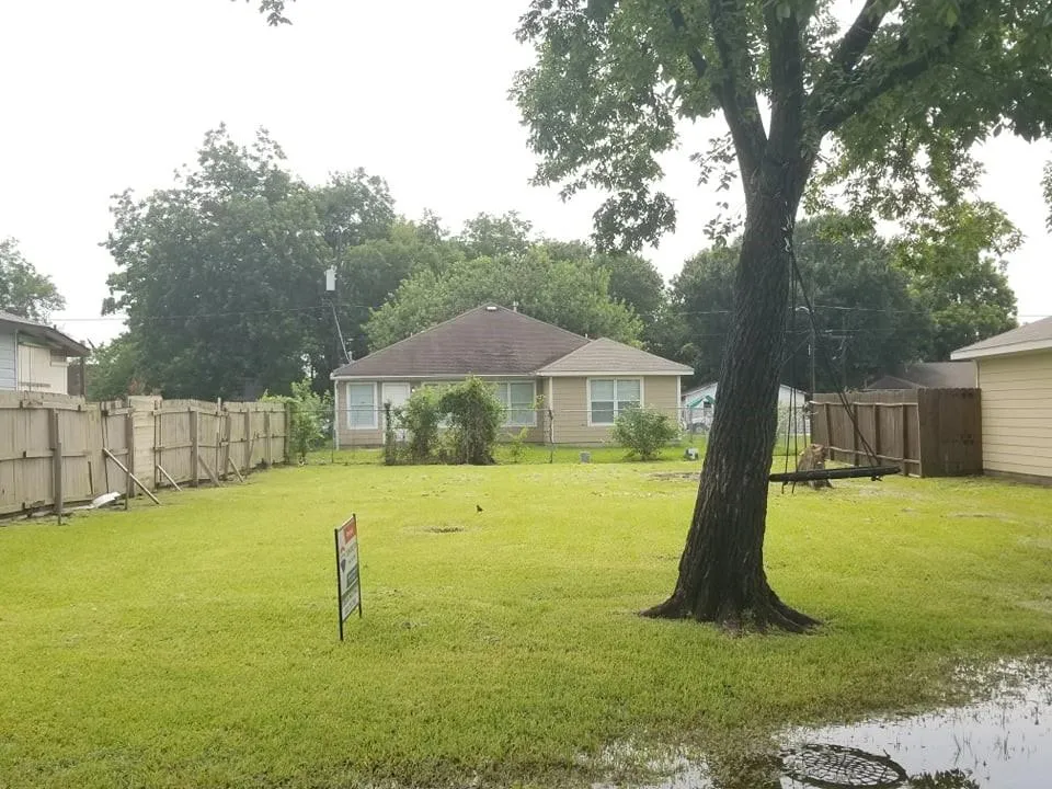 2209 Sakowitz Street Houston, TX 77020
