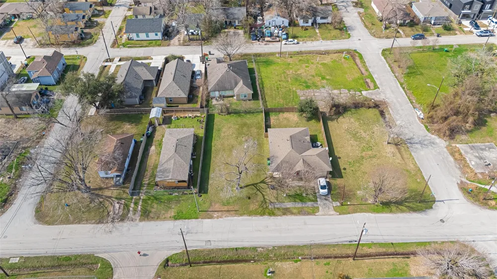 2209 Sakowitz Street Houston, TX 77020