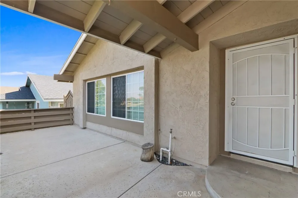 2117 W Ontario Corona, CA 92882