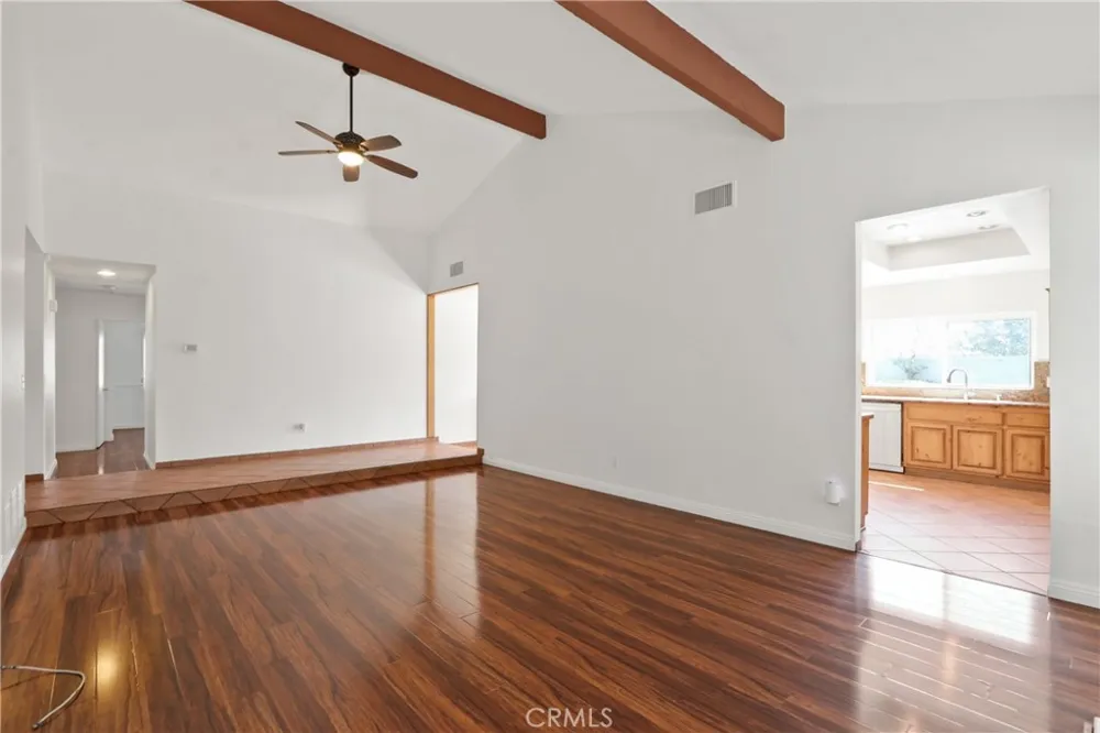 2117 W Ontario Corona, CA 92882