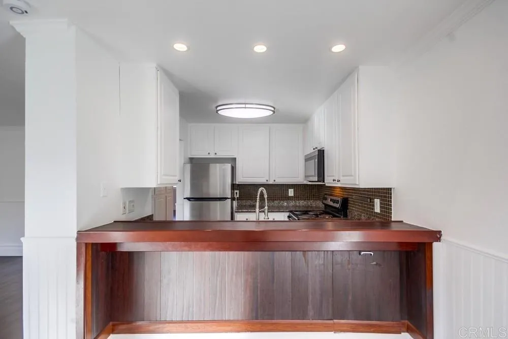 589 Johnson Avenue El Cajon, CA 92020