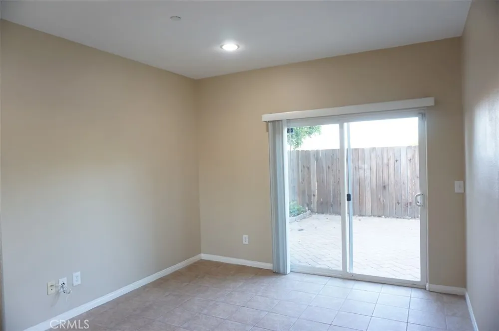 11855 Birch Grove Sylmar, CA 91342