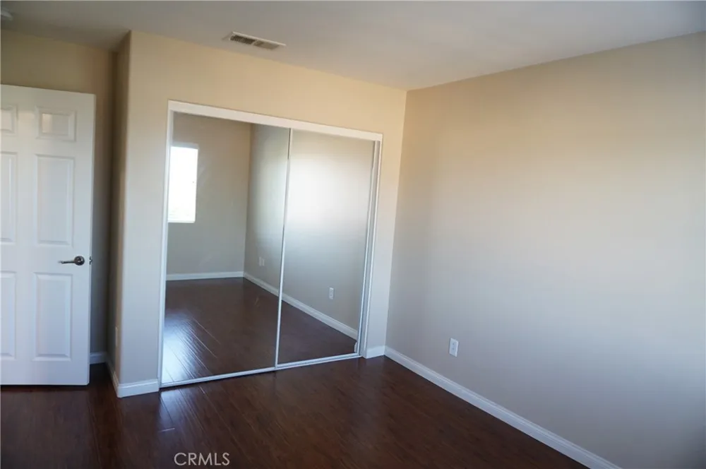 11855 Birch Grove Sylmar, CA 91342