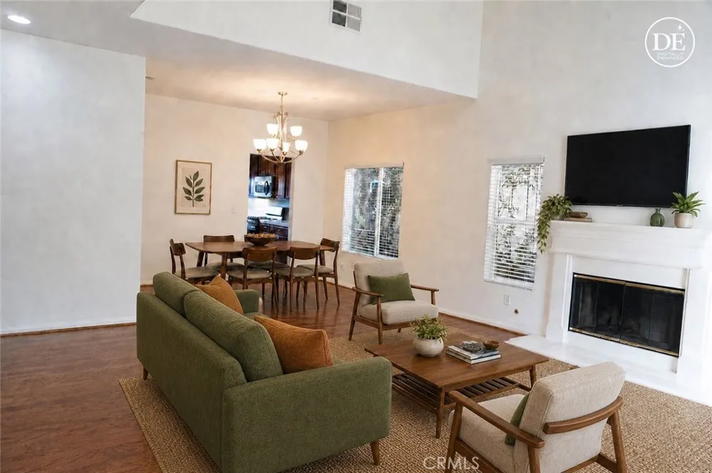 11855 Birch Grove Sylmar, CA 91342