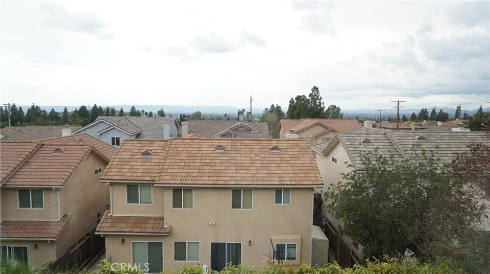 11855 Birch Grove Sylmar, CA 91342