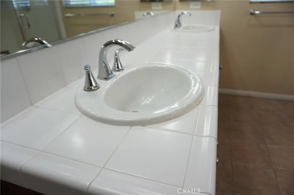 11855 Birch Grove Sylmar, CA 91342