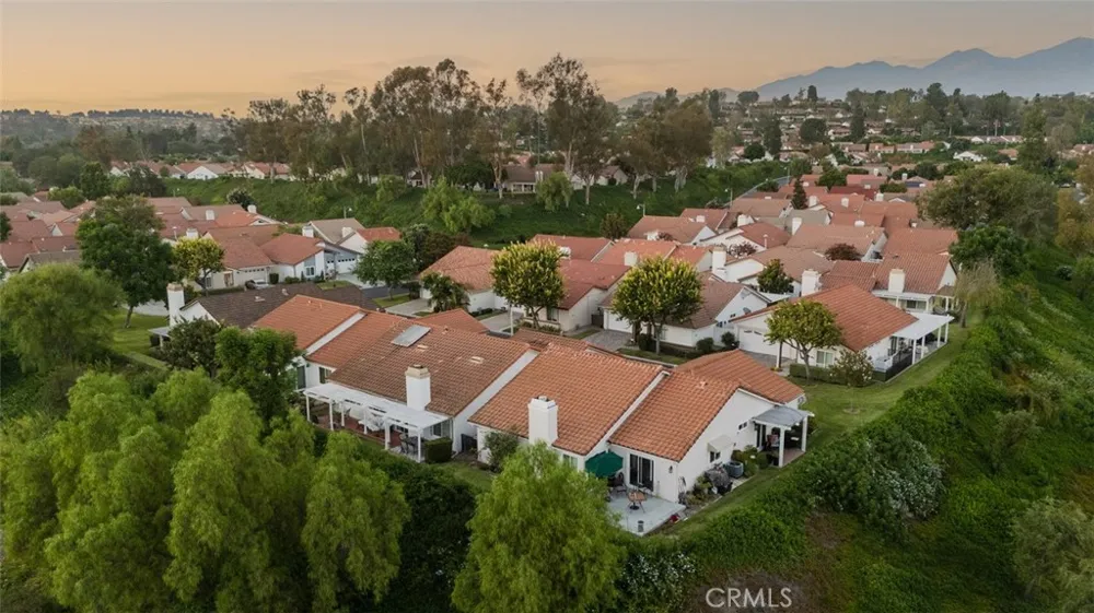 27792 Via Granados Mission Viejo, CA 92692