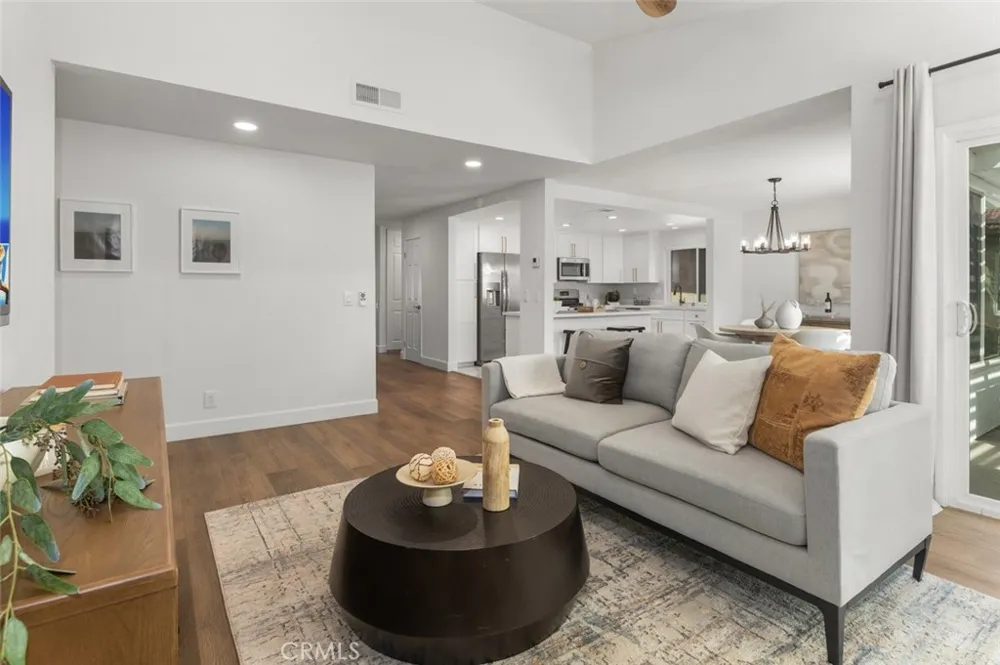 27792 Via Granados Mission Viejo, CA 92692