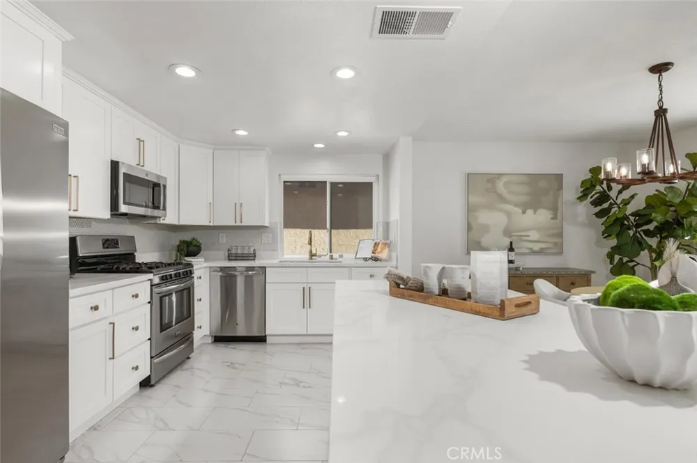 27792 Via Granados Mission Viejo, CA 92692