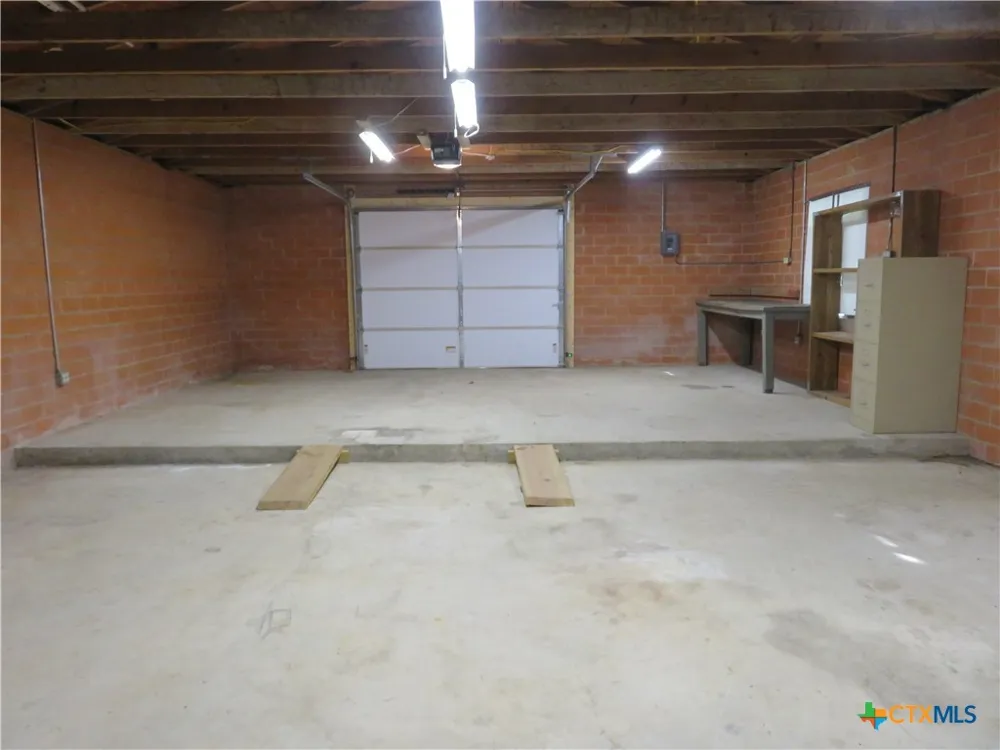 900 Boenig Street Seguin, TX 78155