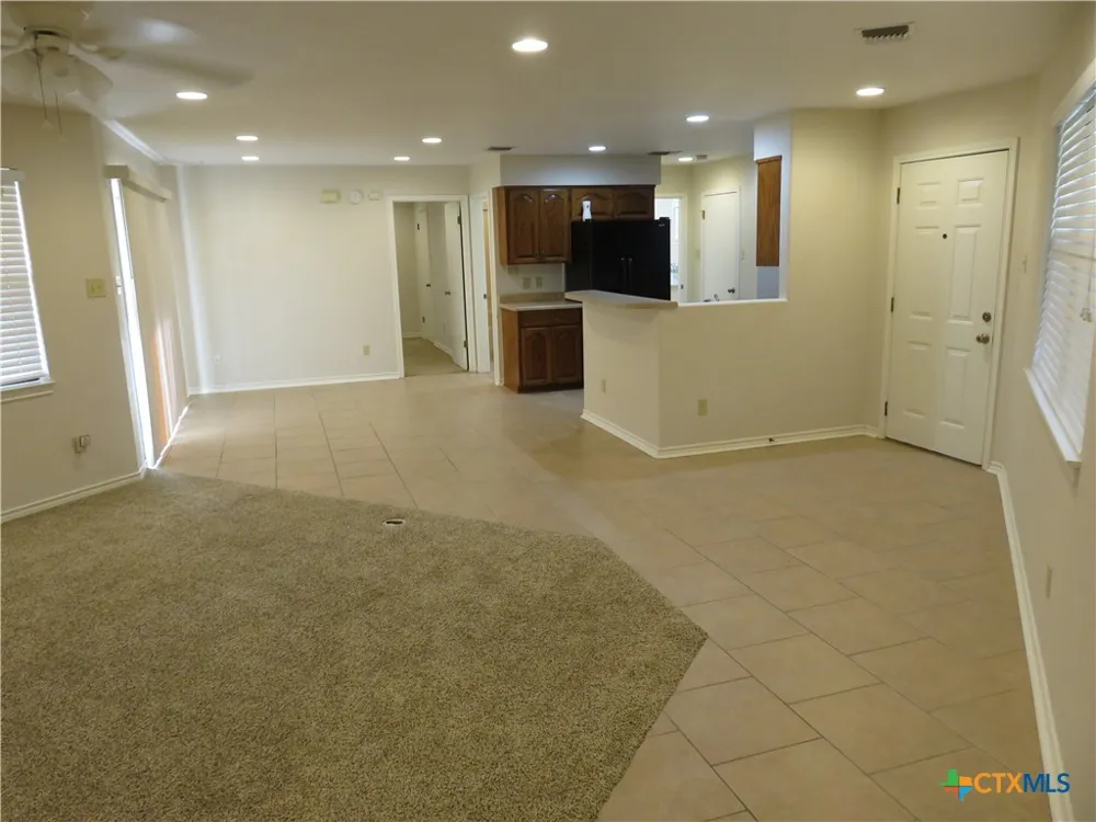 900 Boenig Street Seguin, TX 78155