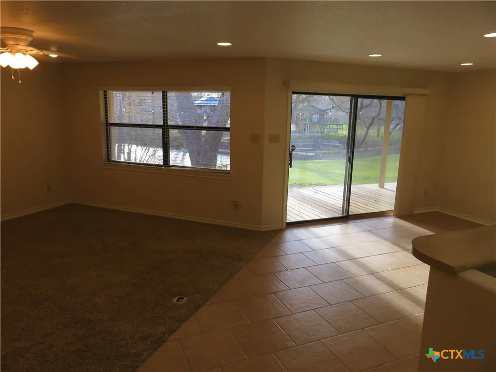 900 Boenig Street Seguin, TX 78155