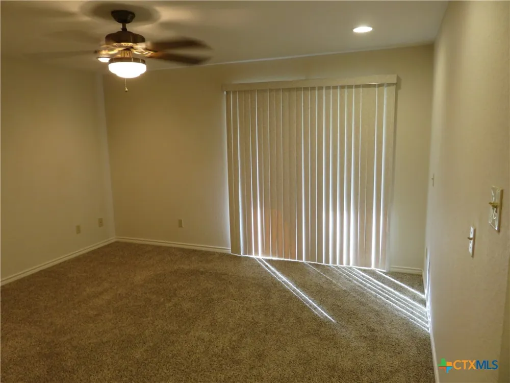 900 Boenig Street Seguin, TX 78155