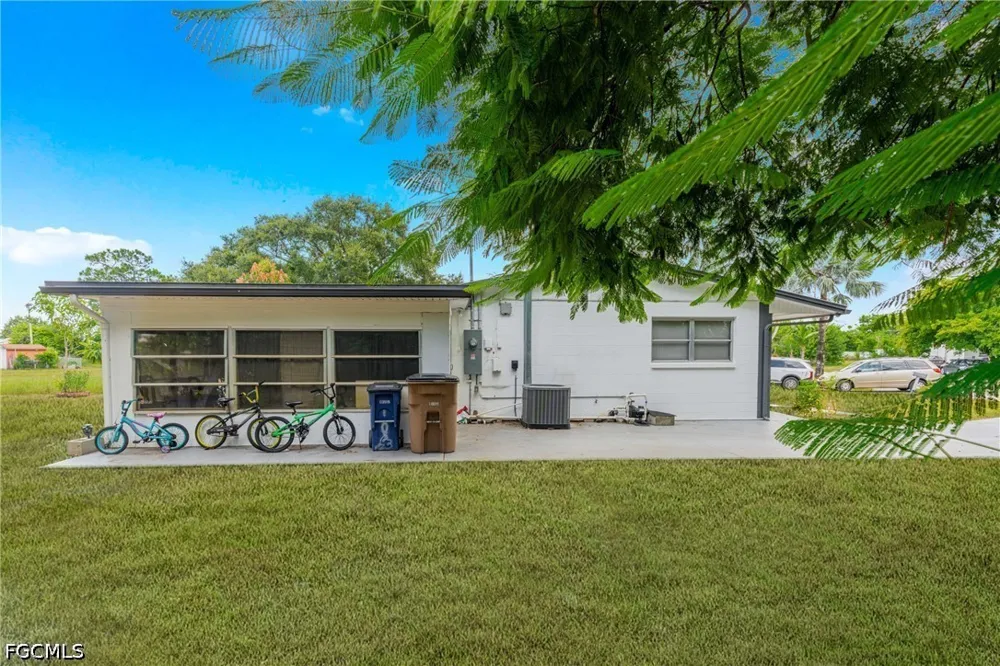 Vineyard Place Lehigh Acres, FL 33936