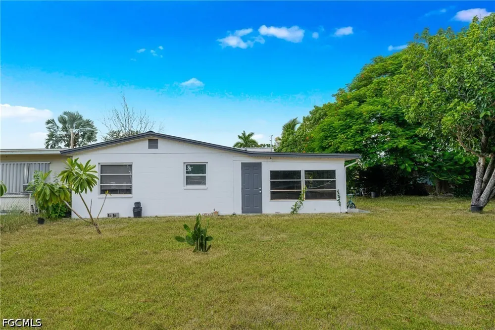 Vineyard Place Lehigh Acres, FL 33936
