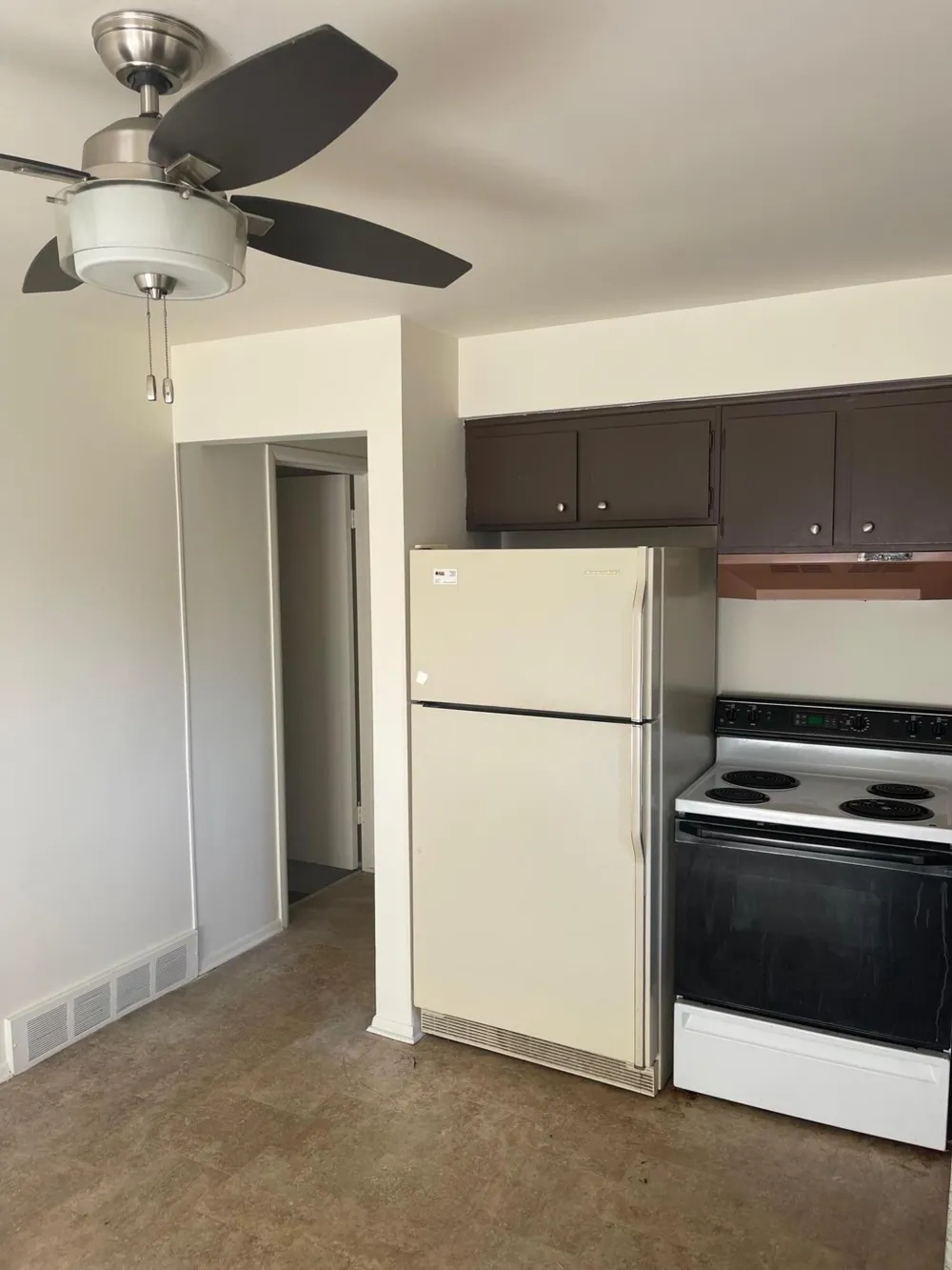 4011 Harlow Avenue Allen Park, MI 48101