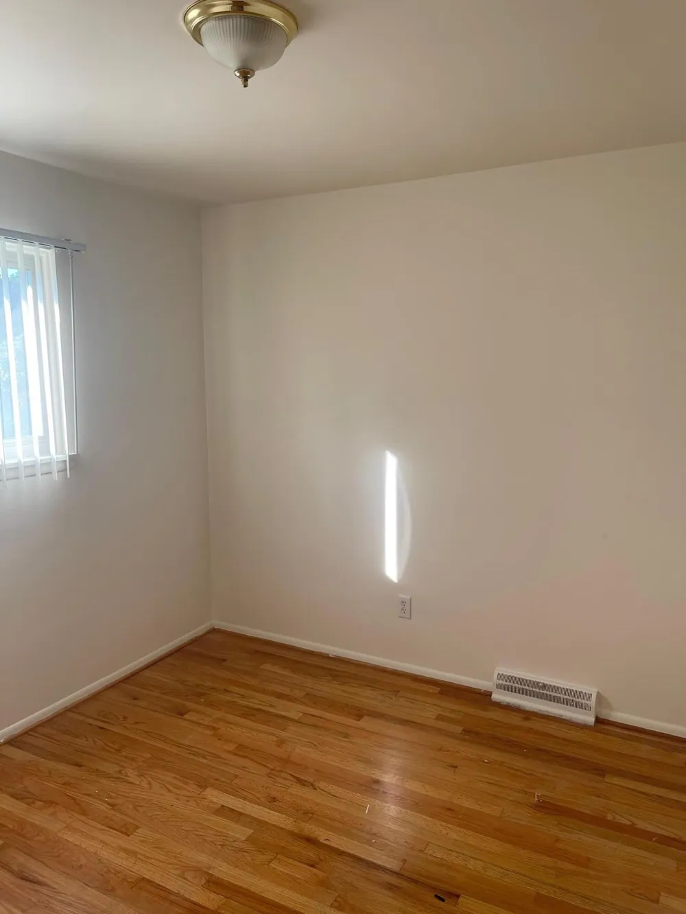 4011 Harlow Avenue Allen Park, MI 48101