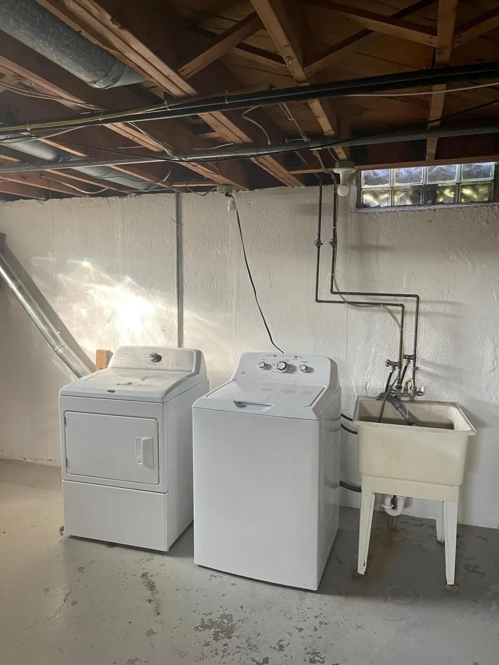 4011 Harlow Avenue Allen Park, MI 48101
