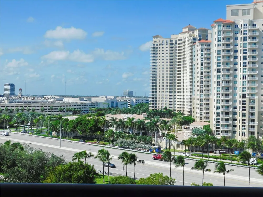 3300 NE 191 St #1002 Aventura, FL 33180