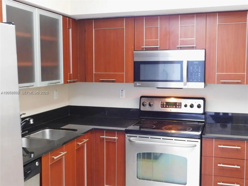 3300 NE 191 St #1002 Aventura, FL 33180