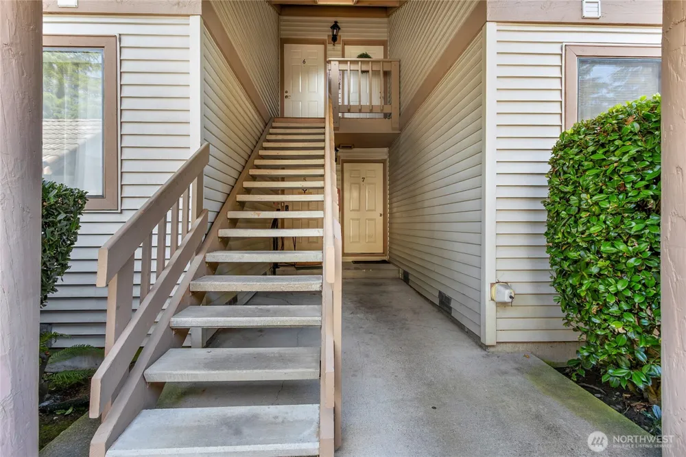 17404 119th Lane SE #H8 Renton, WA 98058