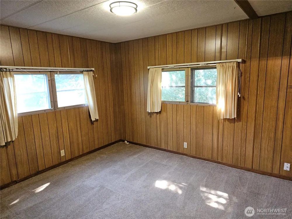 4720 W Davis Road Bremerton, WA 98312