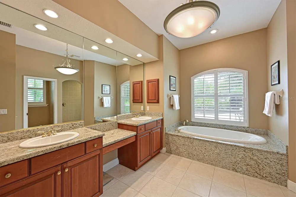 15201 21ST AVENUE E Bradenton, FL 34212
