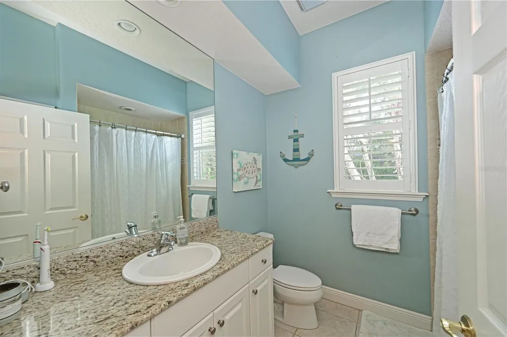 15201 21ST AVENUE E Bradenton, FL 34212