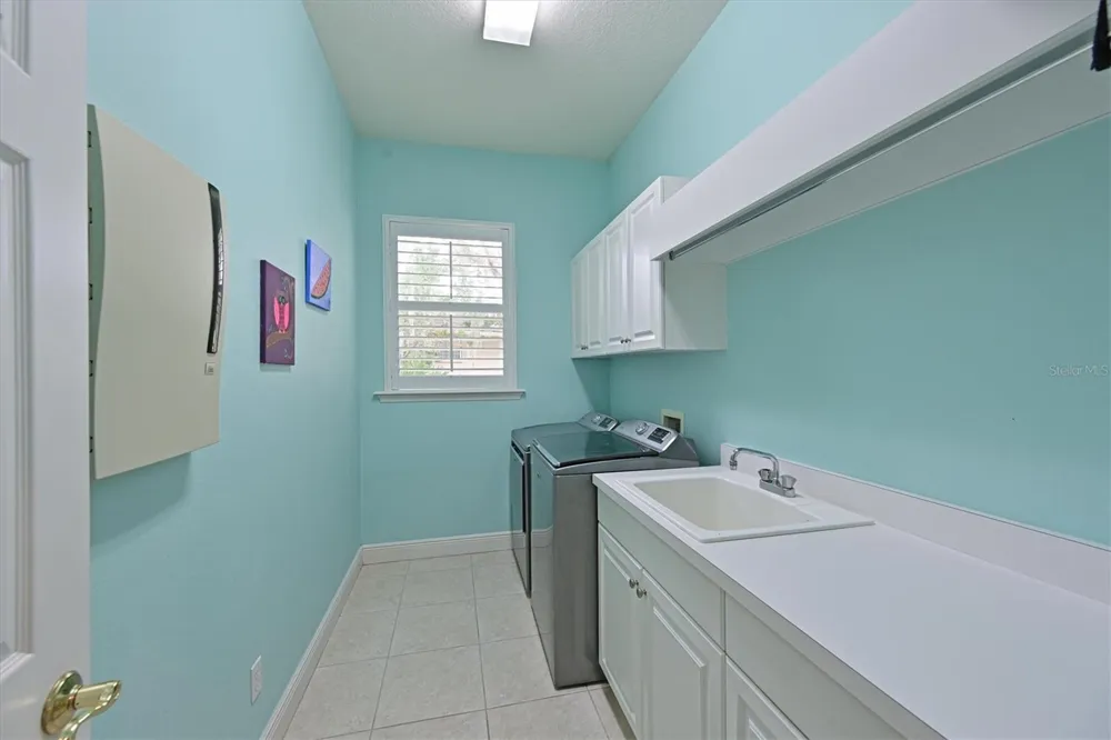15201 21ST AVENUE E Bradenton, FL 34212