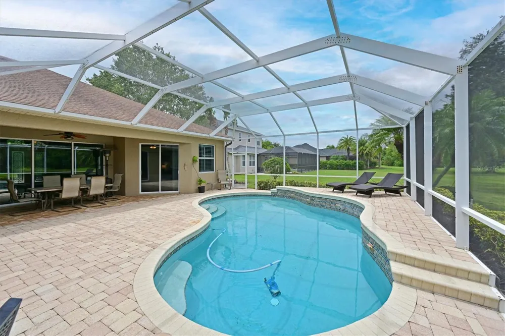 15201 21ST AVENUE E Bradenton, FL 34212