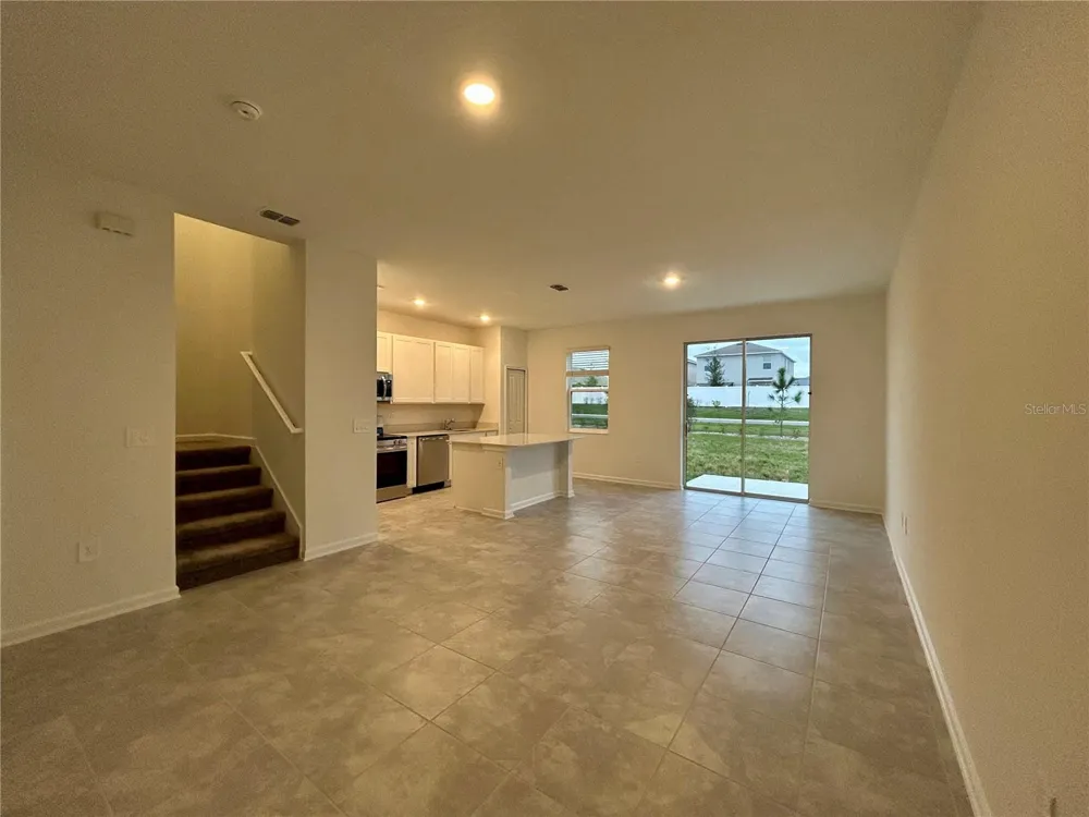2943 SAVOIR AVENUE Davenport, FL 33837