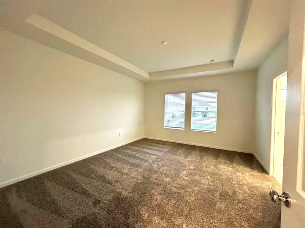 2943 SAVOIR AVENUE Davenport, FL 33837