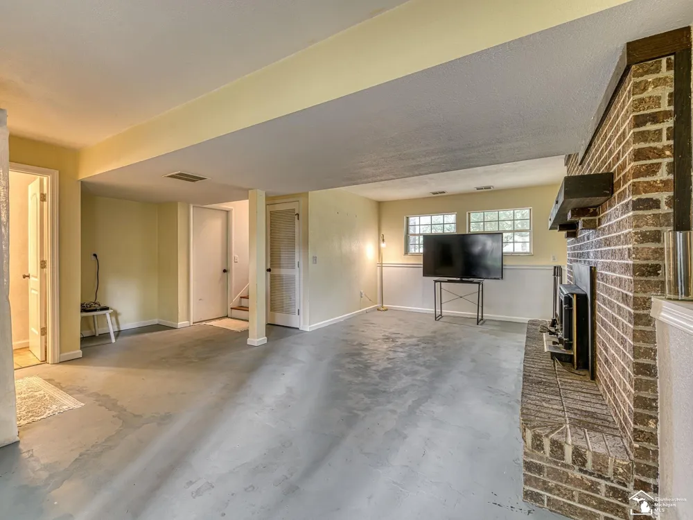 11589 Brookshire Drive Bedford Township, MI 48182