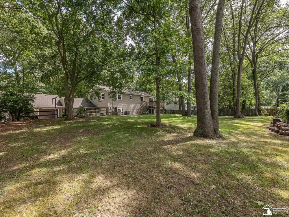 11589 Brookshire Drive Bedford Township, MI 48182
