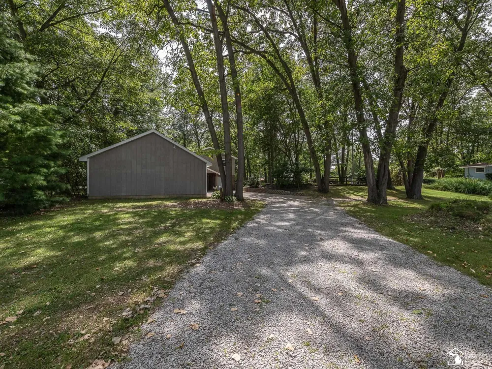 11589 Brookshire Drive Bedford Township, MI 48182