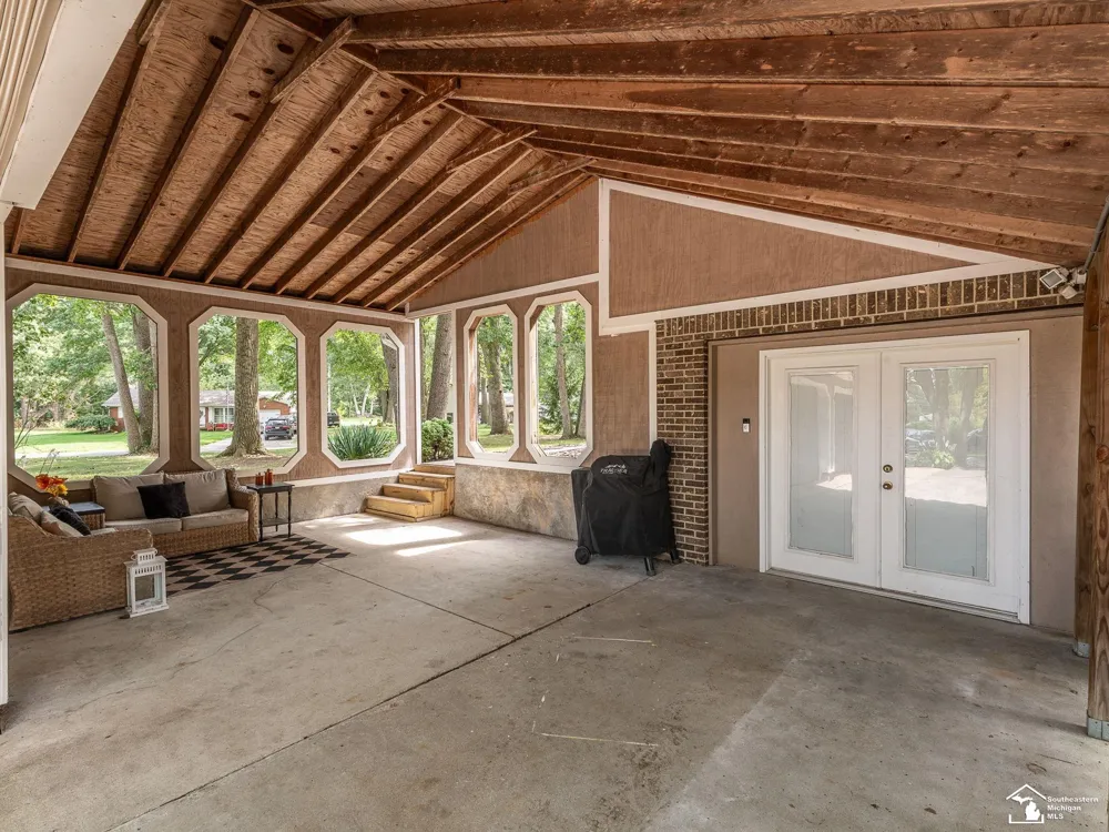 11589 Brookshire Drive Bedford Township, MI 48182