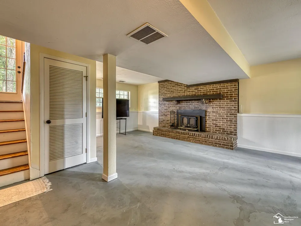 11589 Brookshire Drive Bedford Township, MI 48182