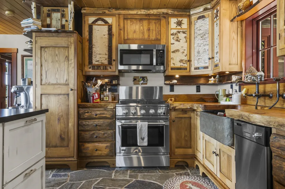 4719 NE Torch Lake Drive Torch Lake Township, MI 49622