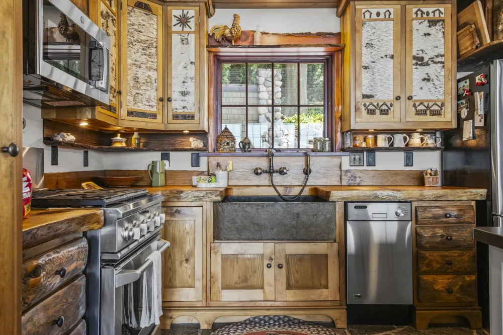 4719 NE Torch Lake Drive Torch Lake Township, MI 49622