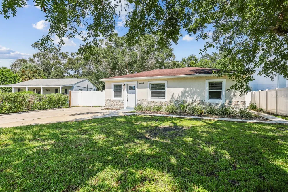 4006 S SHAMROCK ROAD Tampa, FL 33611
