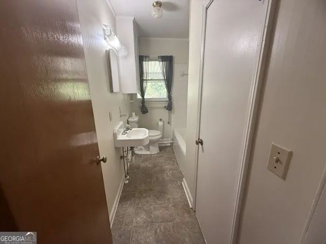 3961 Airline Goldmine RD Canon, GA 30520