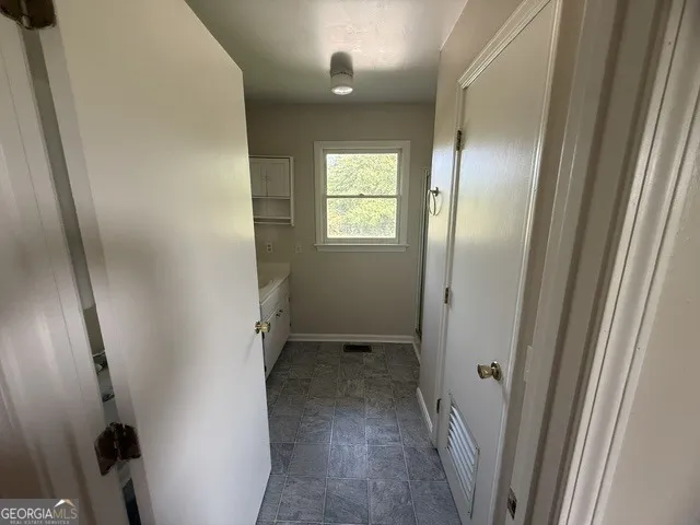 3961 Airline Goldmine RD Canon, GA 30520