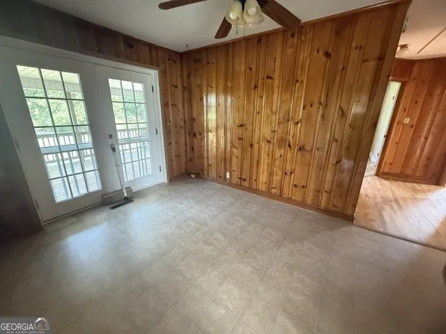 3961 Airline Goldmine RD Canon, GA 30520