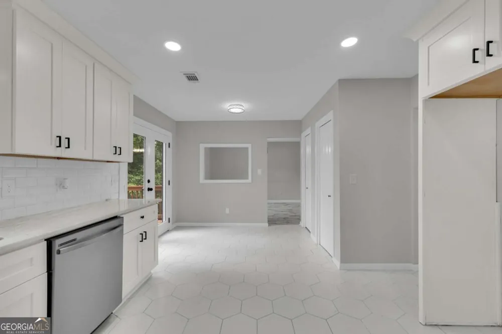 5271 Bridgewater TRCE Stone Mountain, GA 30088