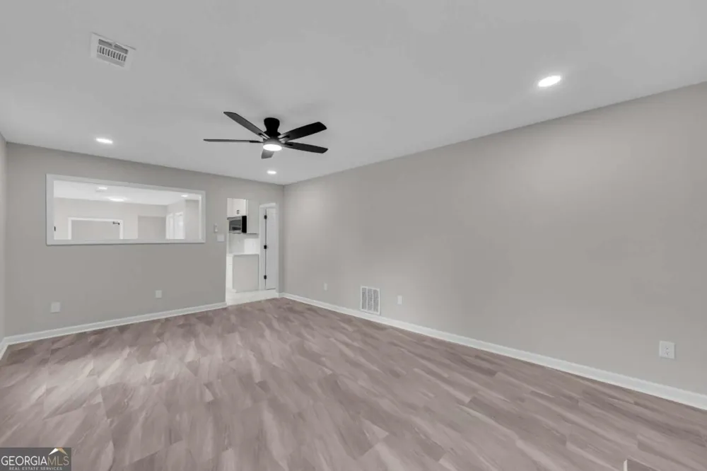 5271 Bridgewater TRCE Stone Mountain, GA 30088
