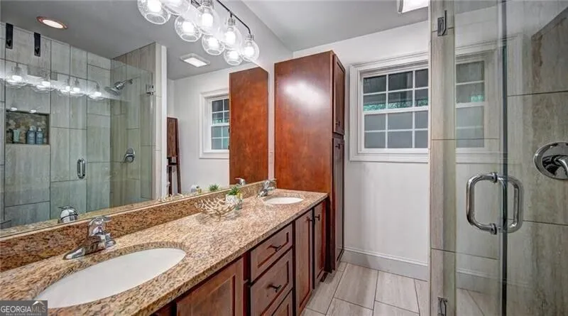 797 Stokeswood AVE SE Atlanta, GA 30316