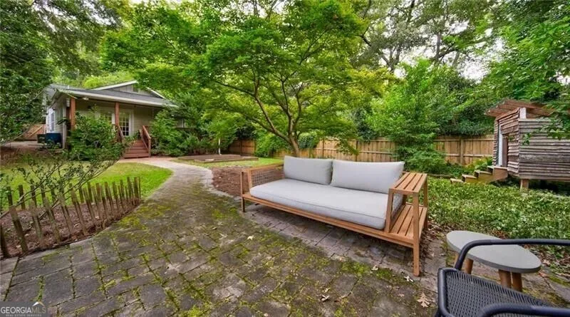 797 Stokeswood AVE SE Atlanta, GA 30316