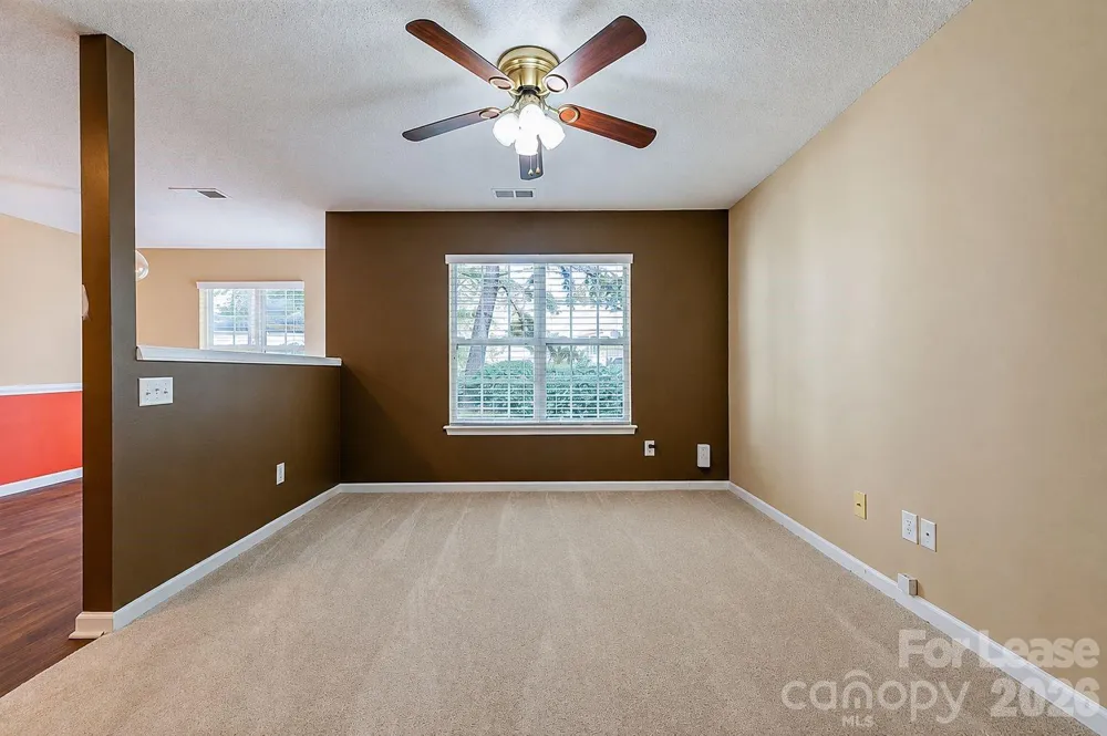 10048 University Park Lane Charlotte, NC 28213