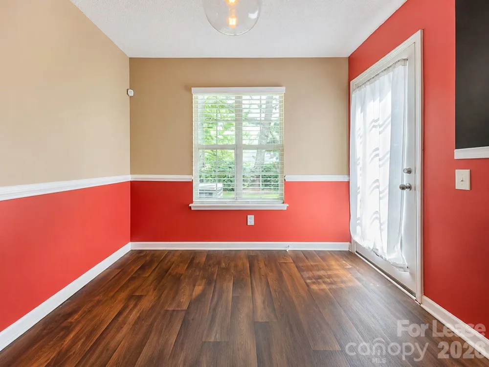 10048 University Park Lane Charlotte, NC 28213